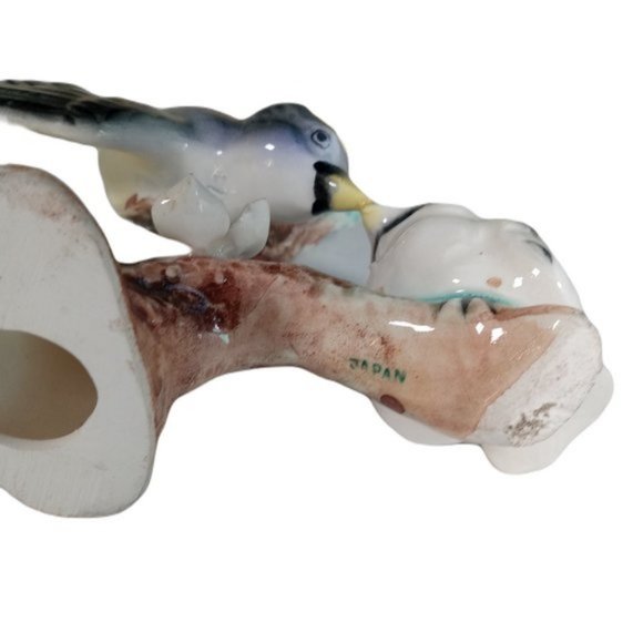 vintage feeding bird small ceramic figure 5" made in japan - Picture 6 of 6